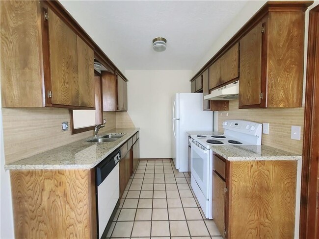 Photo - 163 Barrett Pl