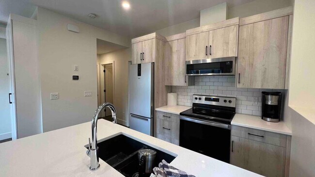 Photo - 691 7 Street-SI ID1386650P Unité SI ID1386650P