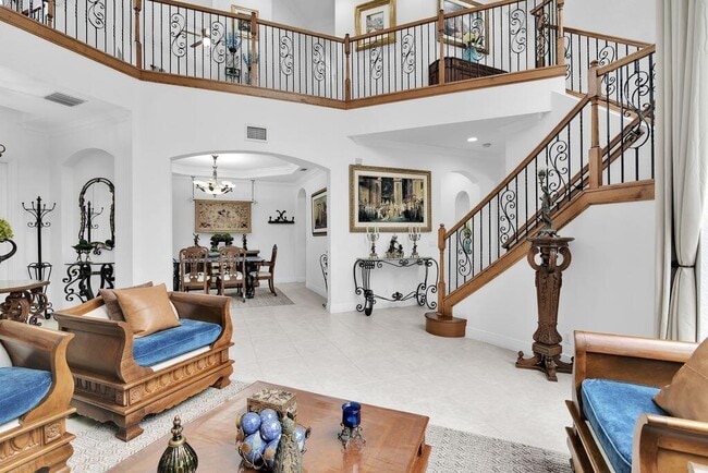 Photo - 10703 Versailles Blvd