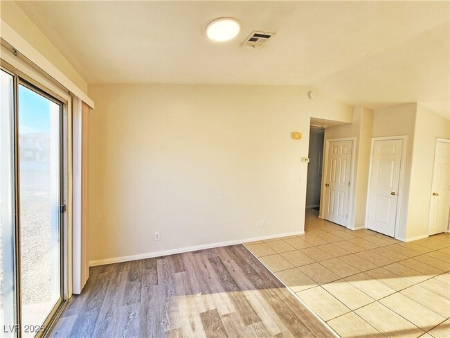 Photo - 1381 Ogallala St