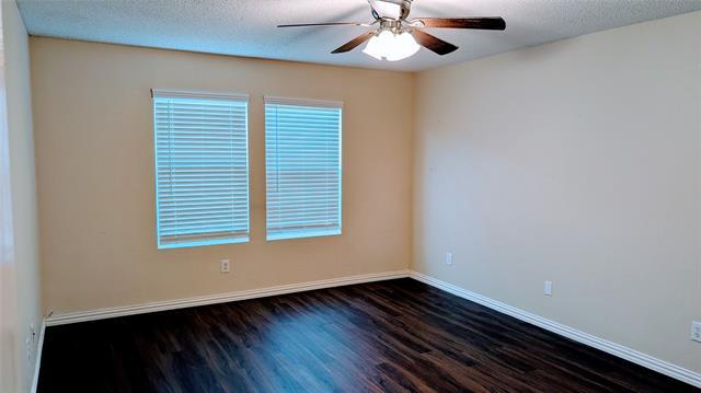 Photo - 1303 W Coral Reef Ln