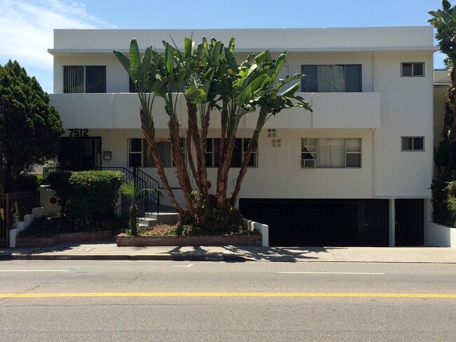 Photo - 7512 Fountain Ave Unit 3