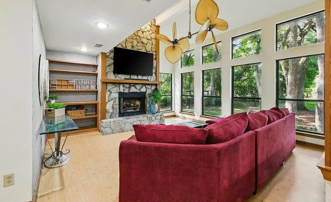 Photo - 5281 Pimlico Dr