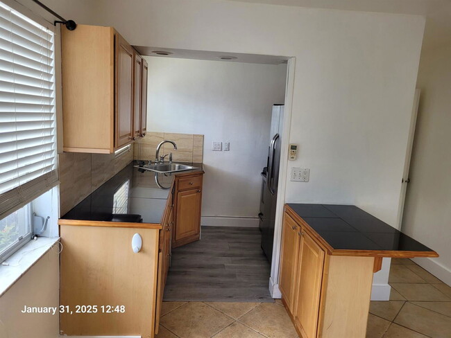 Photo - 211 NE 16th Ave Apartamento