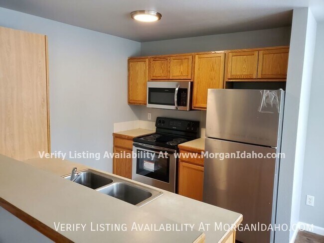 Photo - 10096 W Garverdale Ln Unit 102