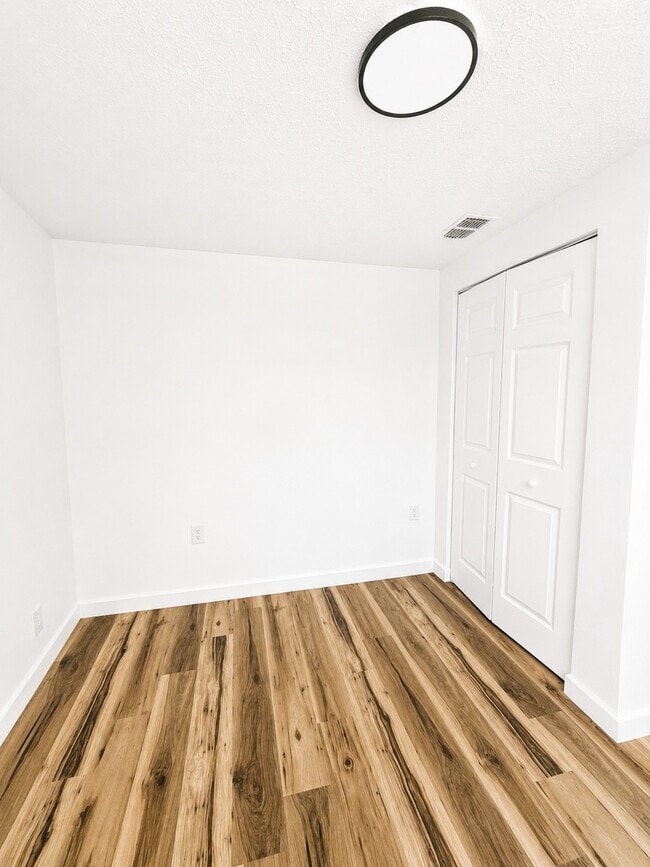 Photo - 439 N 28th St
