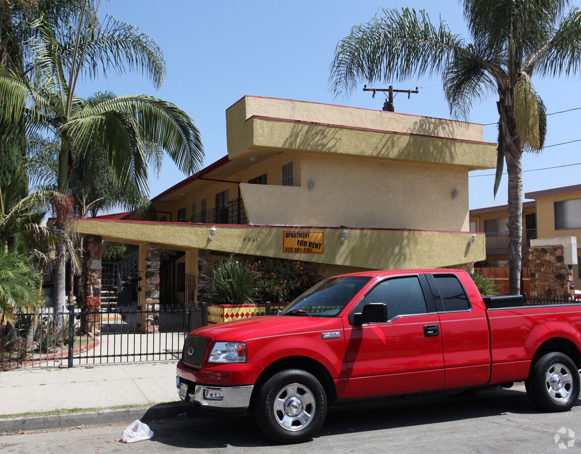 Elm Vista Apartments - Elm Vista Apartments