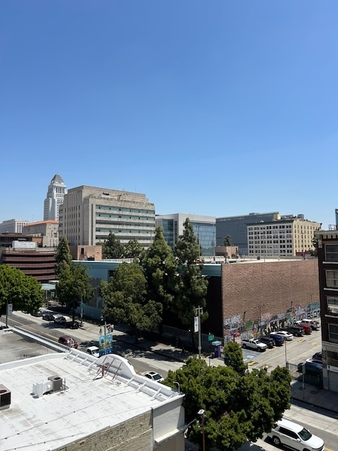 Photo - 253 S Broadway