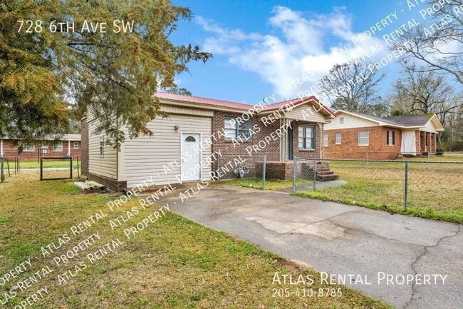 Photo - 728 6th Ave SW