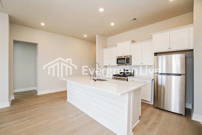 Photo - 129 Bloomsbury St