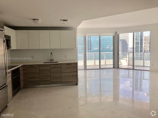 Building Photo - 2 br, 2 bath Condo - 1300 Brickell Bay Dr