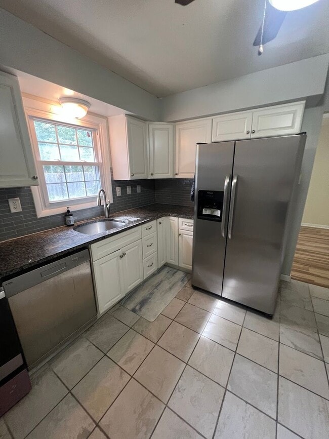 Photo - For Rent – 3 Bedroom, 1.5 Bath Home