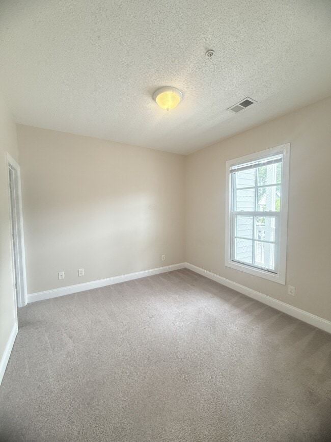 Photo - 5034 Belleglen Ct