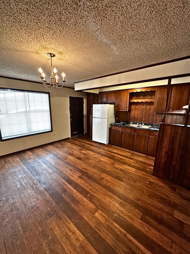 Photo - 42185 Deborah Dr