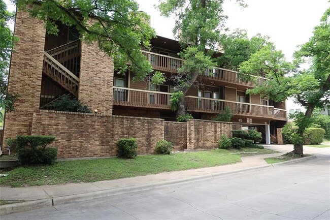 Photo - 612 Park Pl Unit 202