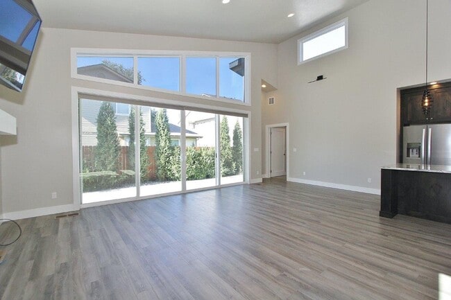 Photo - Alluring Beach-Style Home Nestled in SE Boise