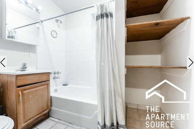 Photo - 2890 N Clark St Unit 1