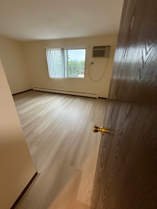 Photo - 110 W 65th St Unit # 3