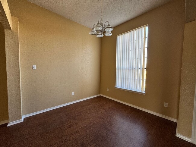 Photo - 3606 Rainforest Ln