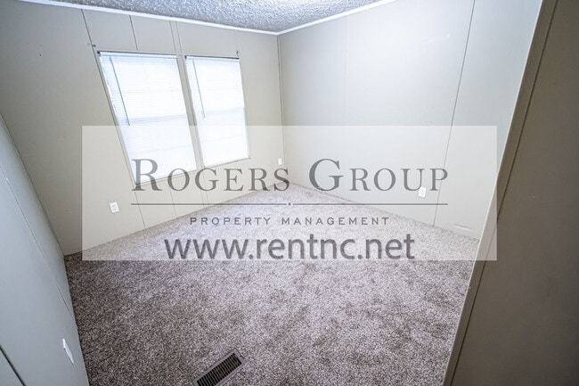 Photo - 117 Mallard Ln