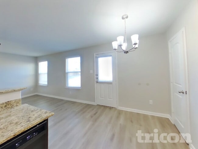 Photo - 676 Yearwood Ln