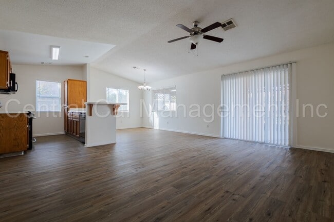 Photo - 3 Bedroom, 2 Bath Home - $2095 per month!