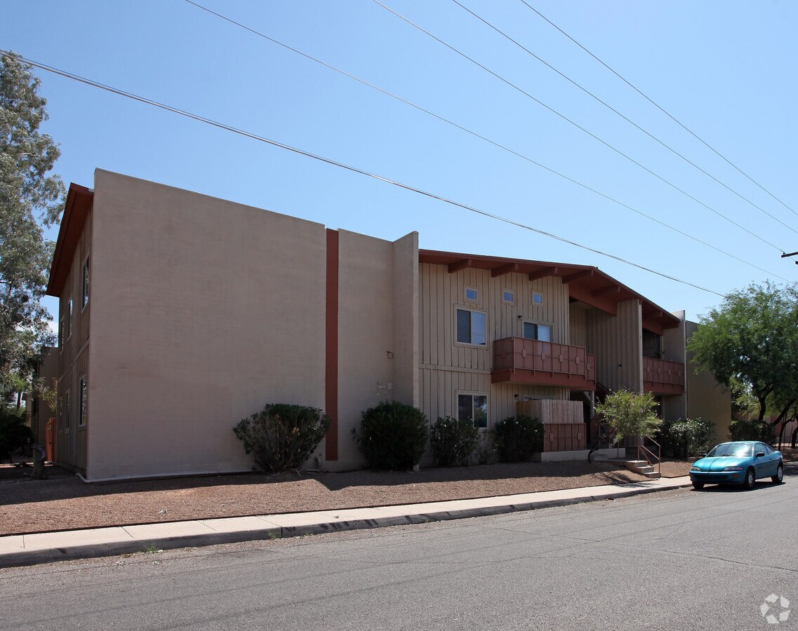 Photo - Royal Alvernon Apartments