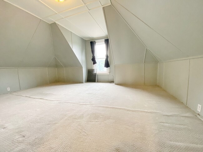 Photo - 32 Mackay Av Unit 3