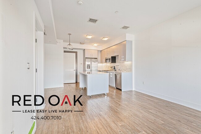 Photo - 1168 S Barrington Ave Unit 316