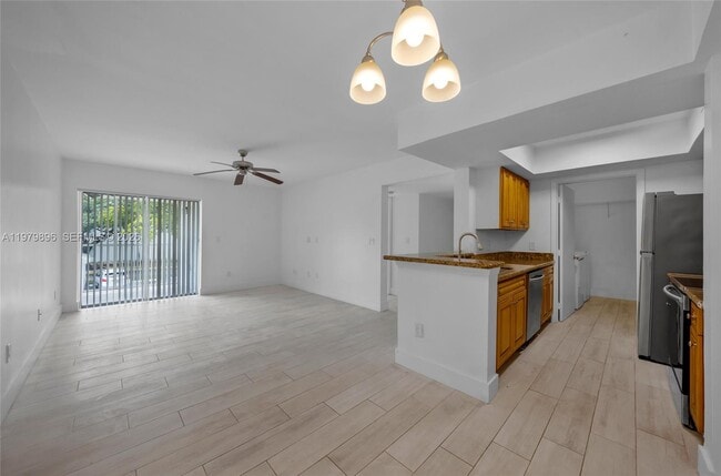 Photo - 5760 Rock Island Rd Unit 321