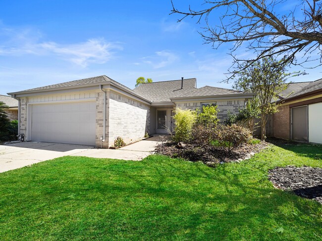 Photo - 2239 Highland Hills Dr