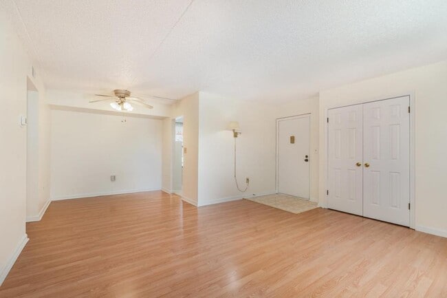 Photo - 1210 Hampton Hill Ct