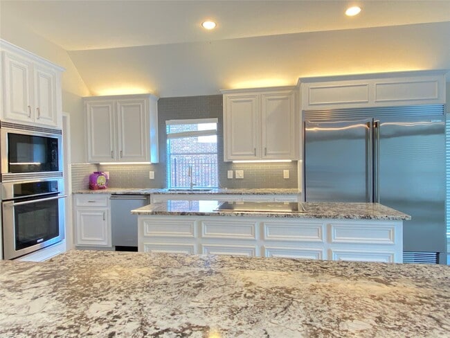 Photo - 2222 Alberton Ln
