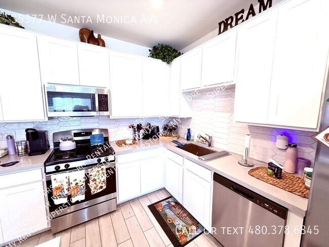 Photo - 35377 W Santa Monica Ave