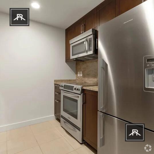 Building Photo - 0 bedroom in Boston MA 02116 Unit 3J Rental