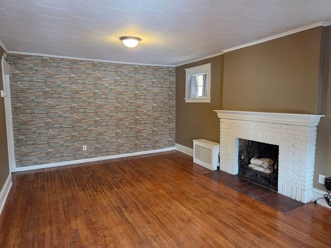 Photo - 1594 Union St