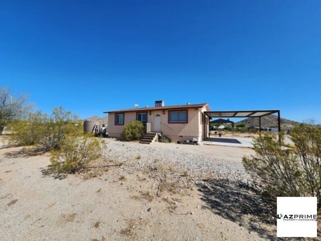 Building Photo - W Bonnie Ln