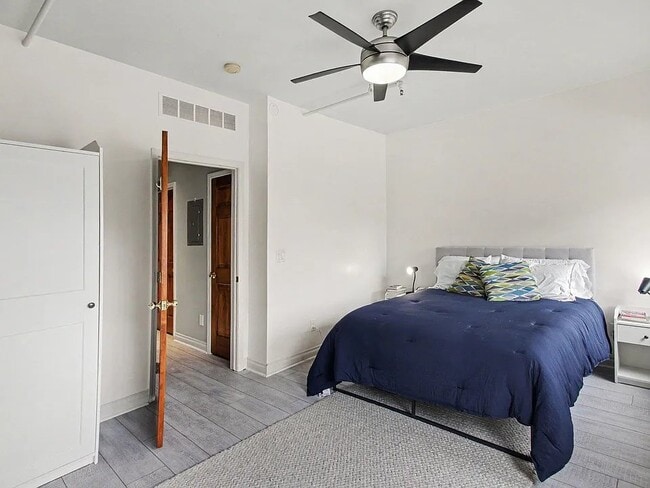 120 W Washington St Unit L