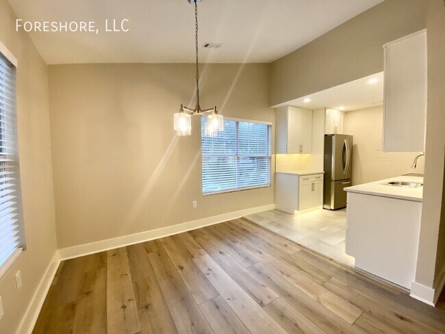 Photo - Modern and Completely Renovated Condo in t...
