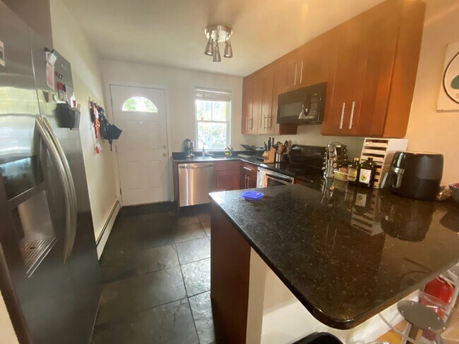 Photo - 1430 Tremont St