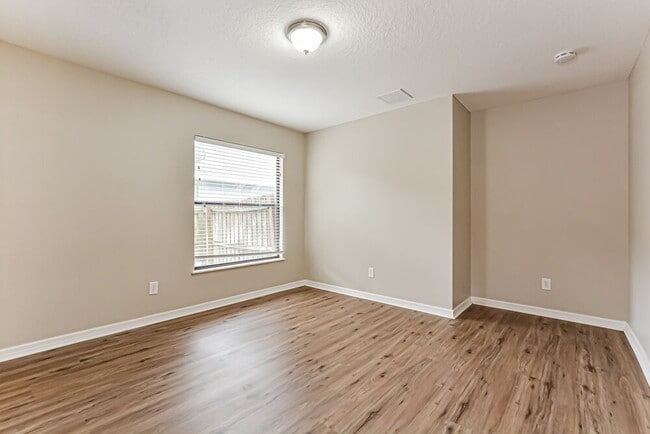 Photo - 4222 Barnsley Ln