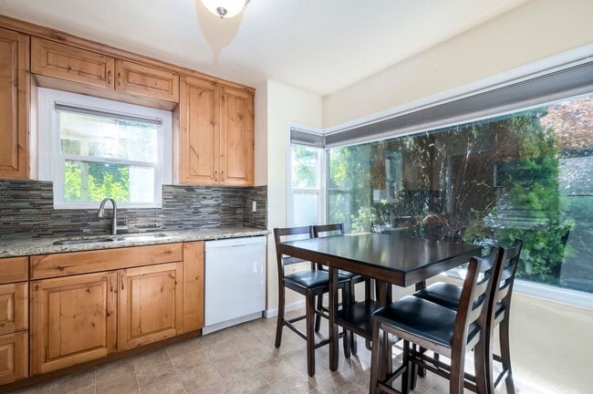 Photo - Newly Updated Liberty Wells Duplex!!