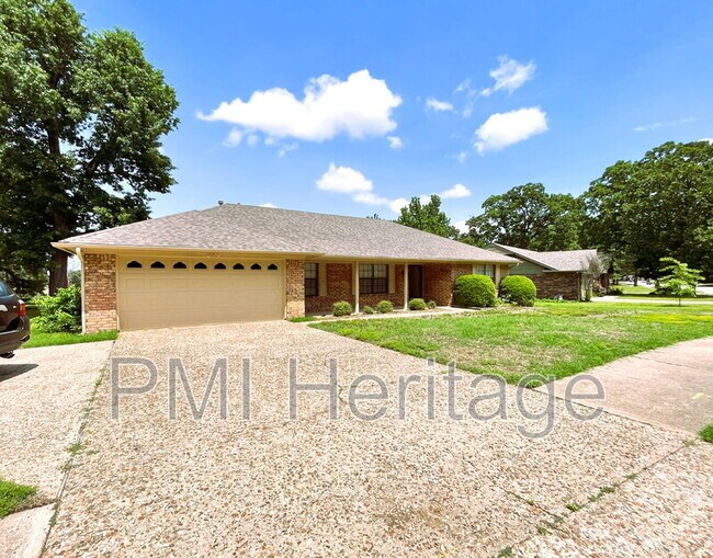 Photo - 3101 Brooken Hill Dr House