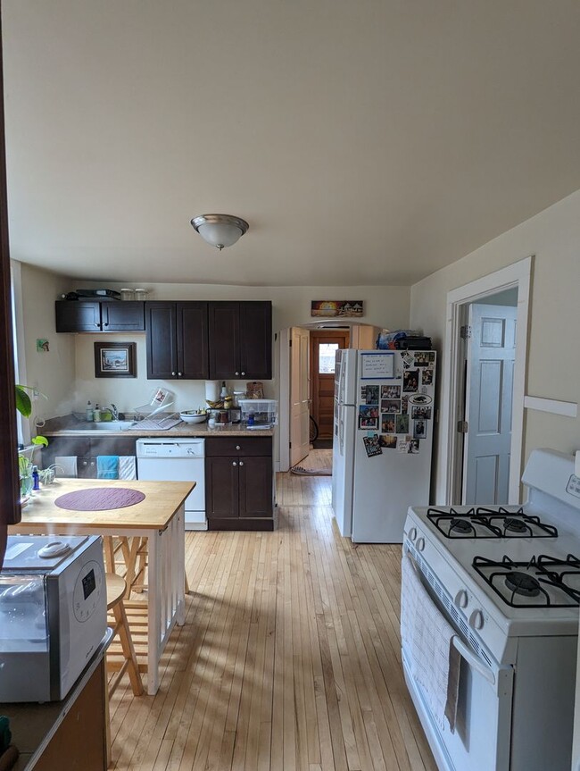 Photo - 1129 E Clarke St Unit Upper