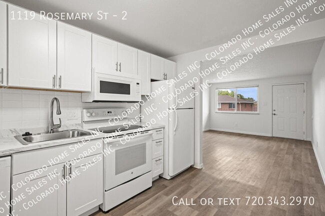 Building Photo - 1119 Rosemary St Unit 2