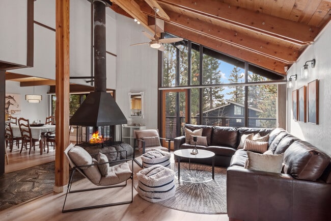 Photo - 7639 Forest Glen Dr