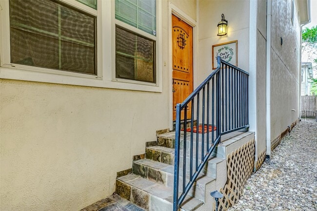 Photo - 5710 Darling St