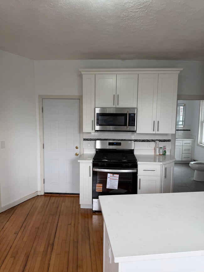 Photo - 46 Gesler St Unit 3