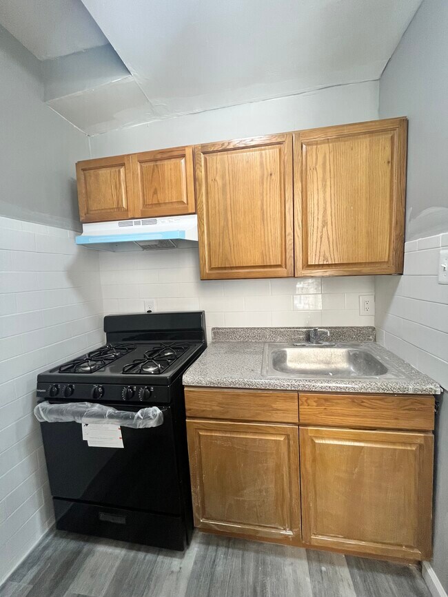 405 North 5th St Apt 1A - 400 N 5th St Unit 1A