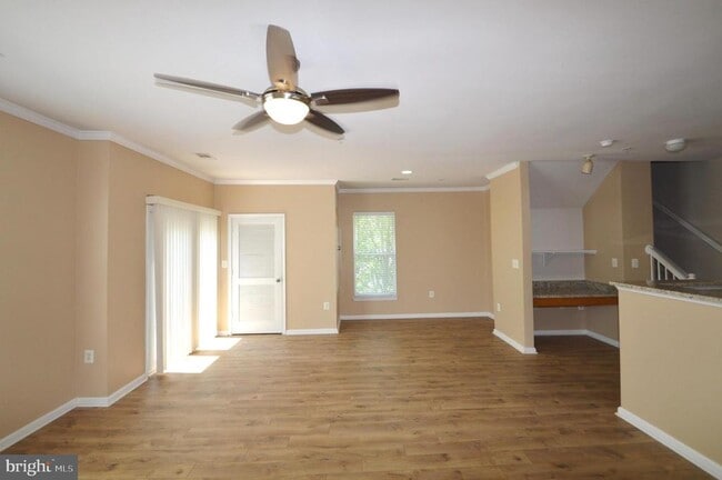 Photo - 5117 Travis Edward Way Unidad 5117H